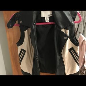 Leather vest XS